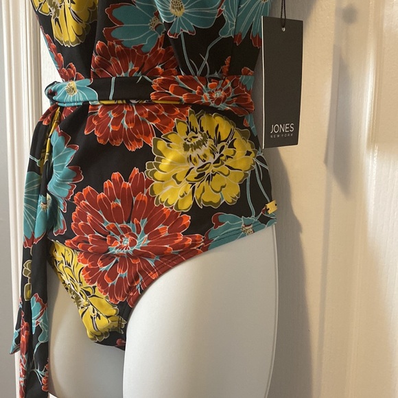 JONES New York Women's One-Shoulder Floral Swimsuit - Picture 3 of 6